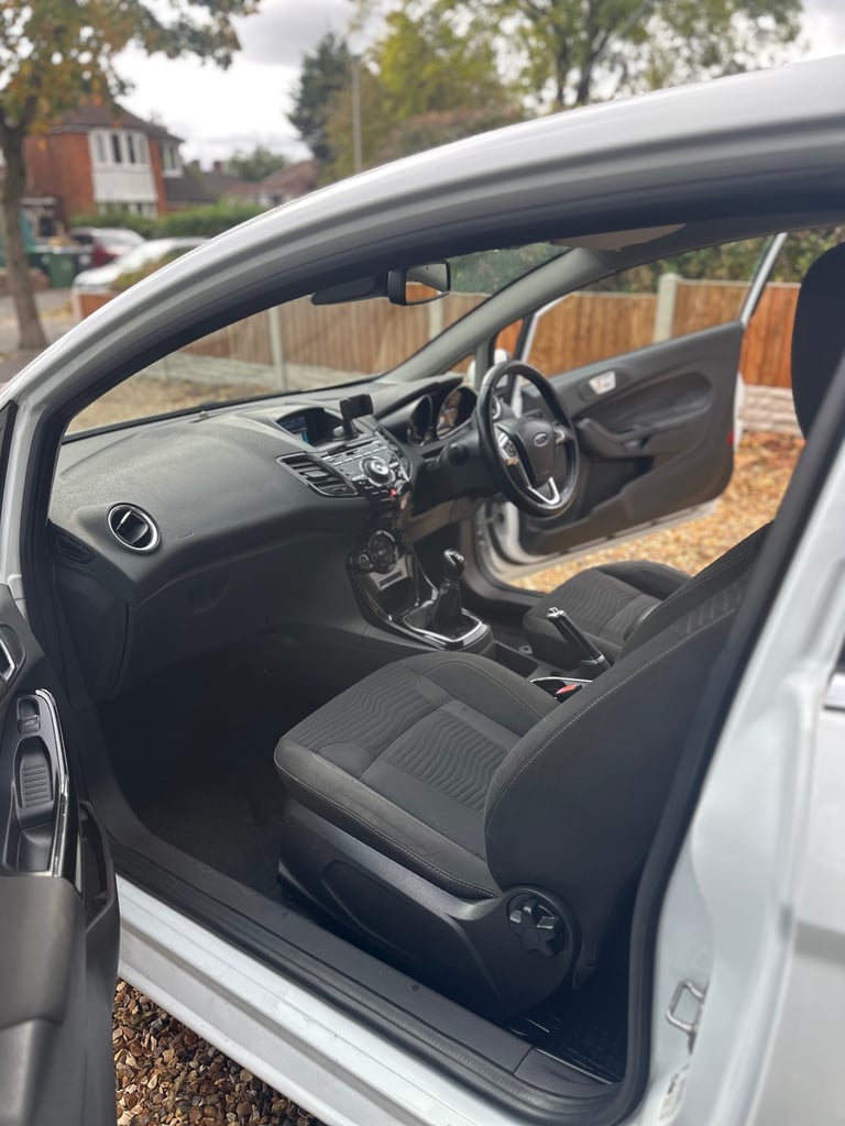 Ford, FIESTA, Hatchback, 2014, Manual, 998 (cc), 3 doors