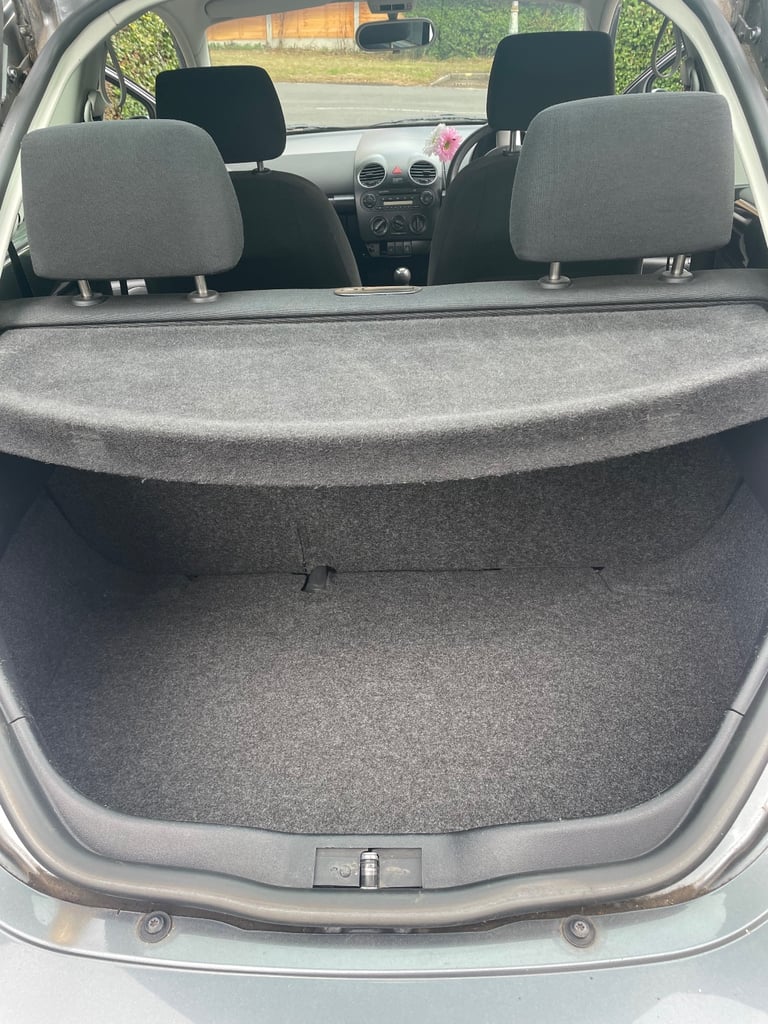 Volkswagen, BEETLE, Hatchback, 2011, Manual, 1595 (cc), 3 doors