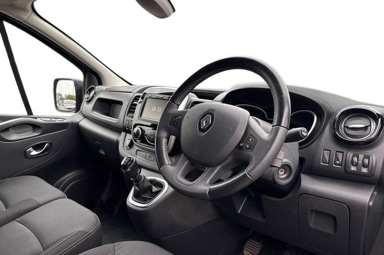 2020 Renault Trafic Black SPECIAL EDITION SL28 SWB ENERGY dCi 145ps, NO VAT, BLACK ALLOYS, PLY Pa...