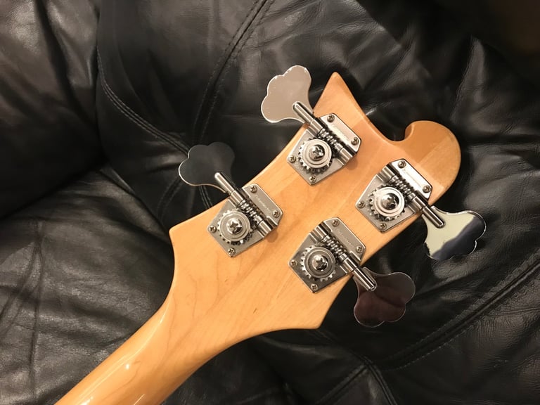 RICKENBACKER 4003 4 string bass guitar, set up, great condition for 26 years old, wow!