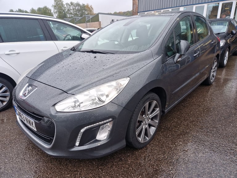 image for 2013 Peugeot 308 1.6 e-HDi 115 Active 5dr [Sat Nav] HATCHBACK Diesel Manual