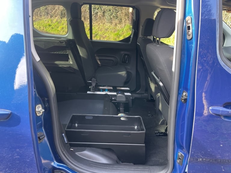  Vauxhall Combo-life 1.2 Turbo 130 SE 5dr AUTOMATIC WHEELCHAIR ACCESSIBLE