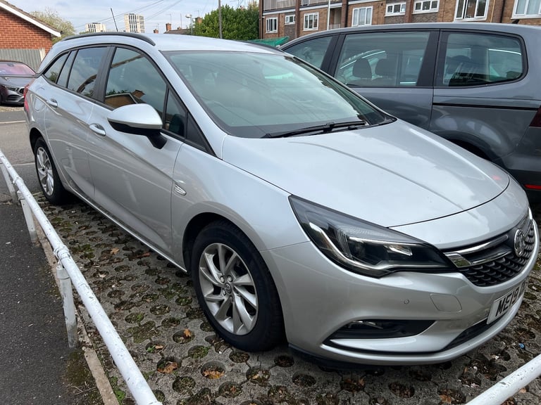 image for Vauxhall, ASTRA, Estate, 2019, Manual, 1598 (cc), 5 doors