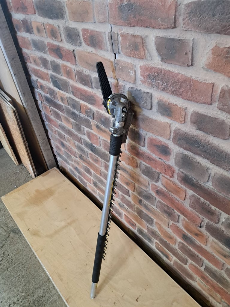 Stihl hedge cutting attachment 