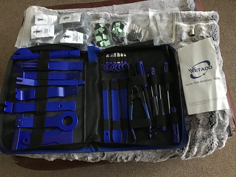 image for Wetardo auto trim removal kit