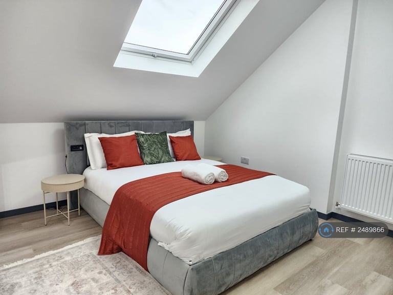 3 bedroom flat in Bicester Road, Kidlington, OX5 (3 bed) (#2489866)