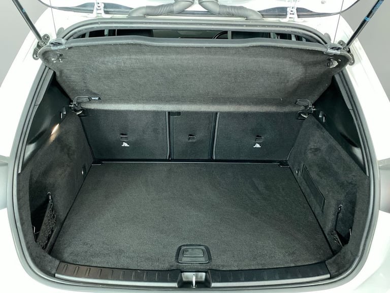 2022 22 MERCEDES-BENZ GLA 1.3 GLA180 AMG LINE (PREMIUM) SUV 5DR PETROL 7G-DCT EU