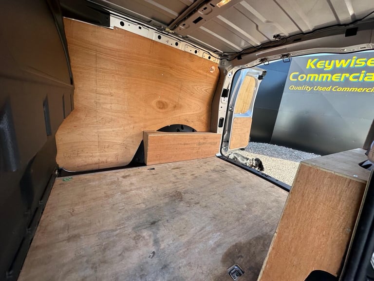 2022 Volkswagen Caddy 2.0 TDI C20 Commerce Pro SWB Euro 6 (s/s) 5dr PANEL VAN Diesel Manual