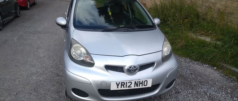 Toyota, AYGO, Hatchback, 2012, Manual, 998 (cc), 5 doors