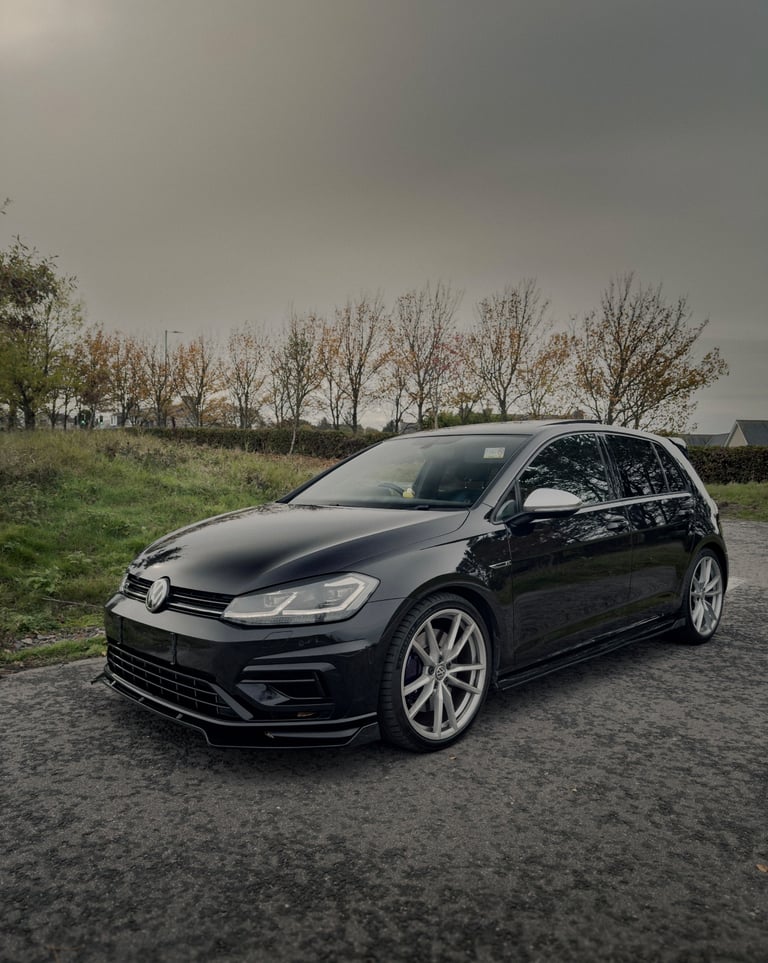 image for Volkswagen, GOLF, Hatchback, 2017, Semi-Auto, 1984 (cc), 5 doors