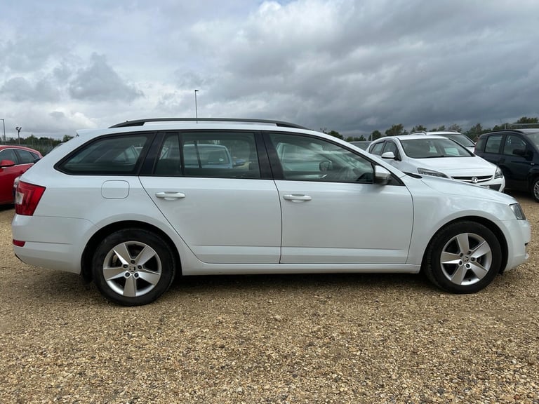 2014 Skoda Octavia 2.0 TDI Tour de France 4WD Euro 5 (s/s) 5dr ESTATE Diesel Manual