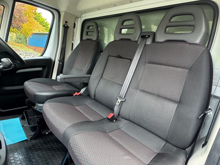 2021 Peugeot Boxer 2.2 BlueHDi 335 Built for Business L4 Euro 6 Luton Van Luton Diesel Manual