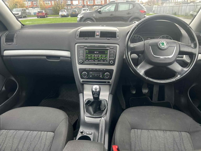 Skoda, OCTAVIA, Estate, 2011, Manual, 1968 (cc), 5 doors