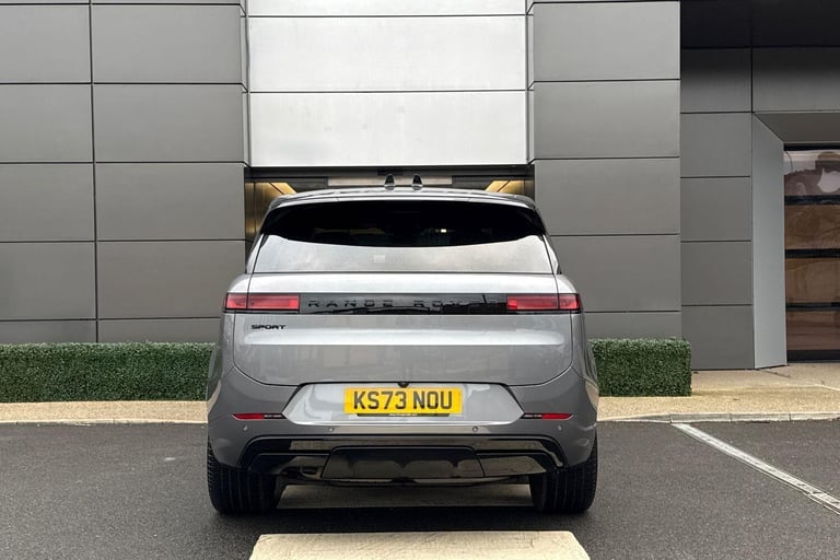 2023 Land Rover Range Rover Sport 3.0 D300 MHEV Dynamic SE SUV 5dr Diesel Auto 4WD Euro 6 (s/s) (...