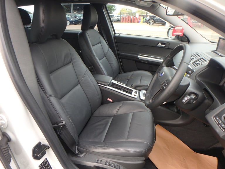 2012 Volvo V50 SE Lux 2.0cc Automatic Estate (Classic) Only 17571 Miles  Petrol Automatic