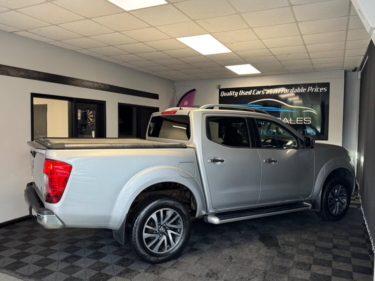 2018 Nissan Navara 2.3 dCi Tekna 4WD Euro 6 (s/s) 4dr PICK UP Diesel Manual
