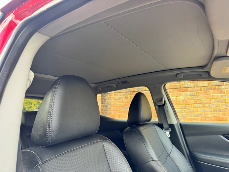 2015 Nissan Qashqai 1.6 DiG-T Tekna [Non-Panoramic] 5dr HATCHBACK Petrol Manual