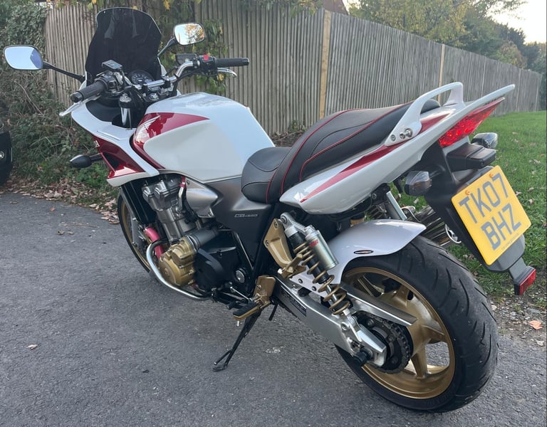 HONDA CB1300SA-5, 2007(07), ONLY 10,547 MILES, FSH, STUNNING BIKE, £4995