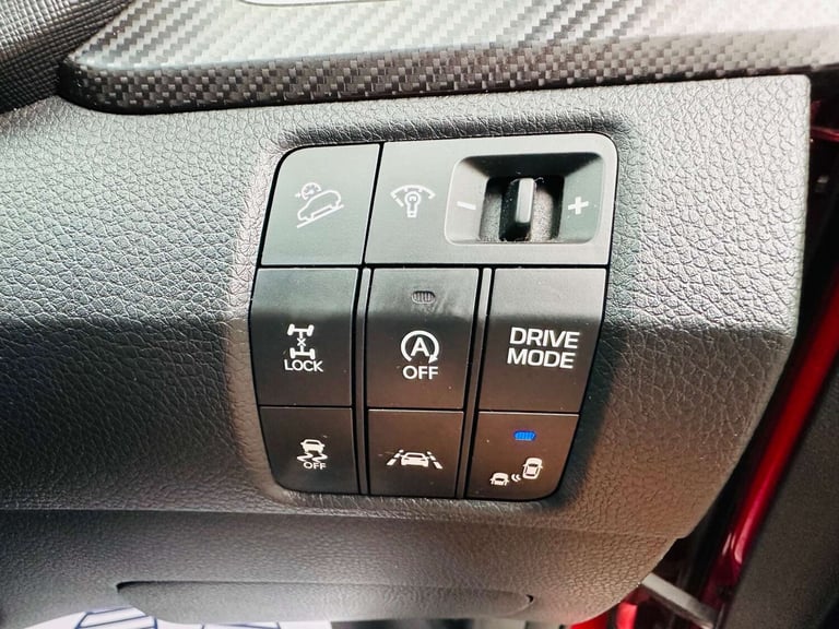 2016 Hyundai Santa Fe 2.2 Santa Fe Premium SE Blue Drive CRDi Auto 4WD 5dr SUV Diesel Automatic