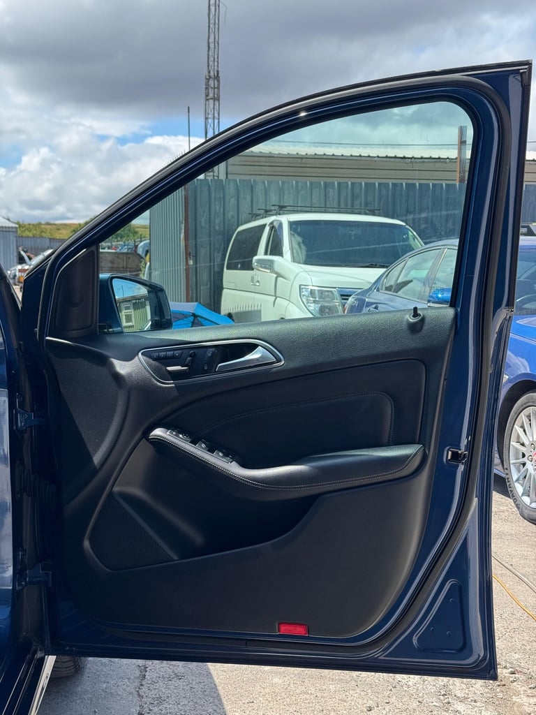 2025 Mercedes-Benz AROCS 1.6 B 180 Blue Efficiency MPV PETROL Automatic