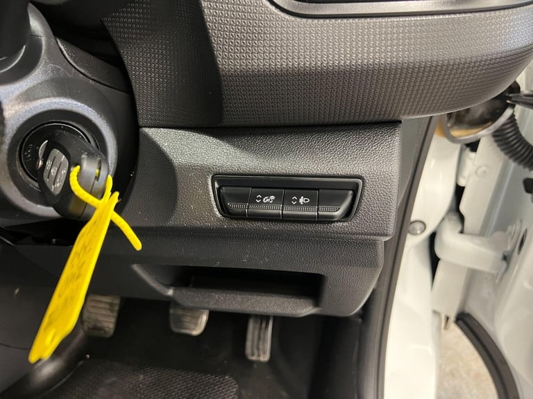 2023 Renault Trafic 2.0 dCi Blue SL28 Business+ L1 H1 Euro 6 (s/s) 5dr Panel Van Diesel Manual