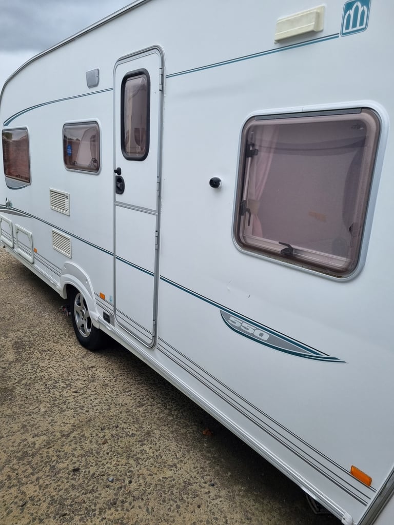 Abbey safari fixed bed excellent condition 