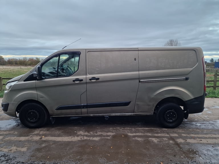 2013 Ford Transit Custom Gold LWB  Drives Perfect  8m MOT  Spares Repairs