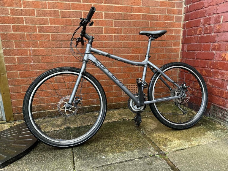 image for Carrera Subway Hybrid Bike – Great Condition 🚴‍♂️