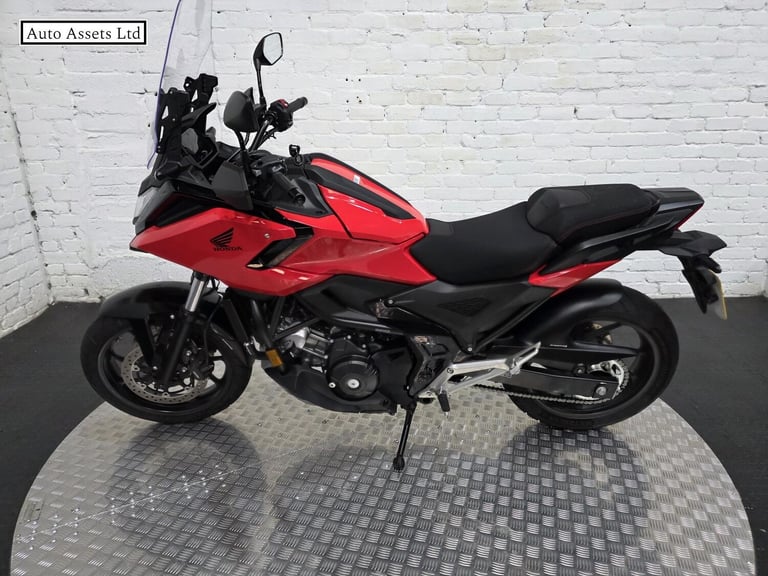 2025 Honda NC750X 750 Adventure Petrol DCT Euro 5 (58 ps) Adventure Petrol Automatic