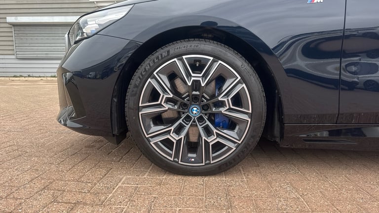 2025 BMW i5 250kW eDrive40 M Sport 84kWh 5dr Auto Electric Estate Estate Electric Automatic