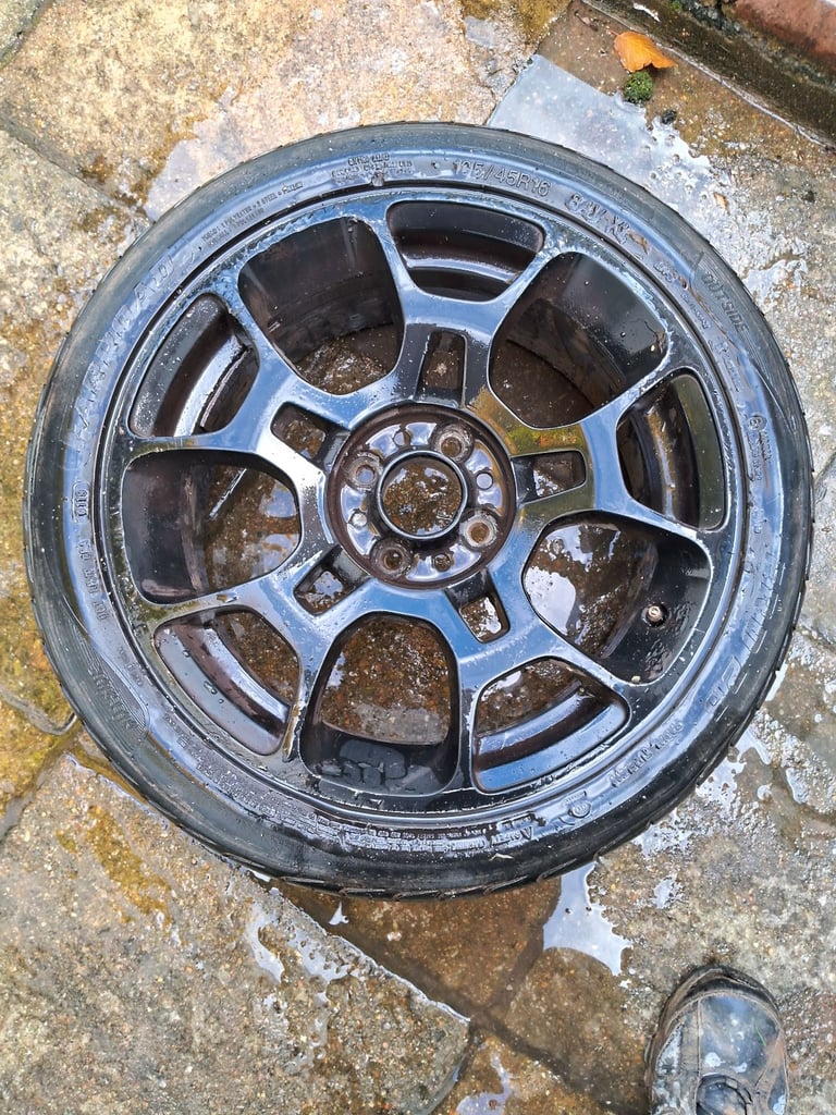 Fiat 500 alloy wheel