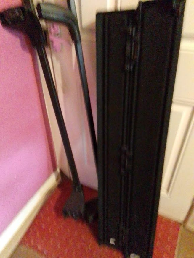 Roof bars and parcel shelf, 