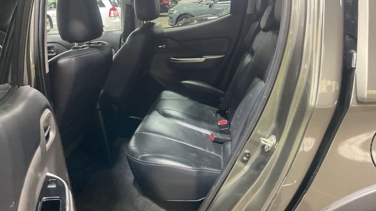 2018 Fiat Fullback 2.4D Cross Pickup Double Cab 4dr Diesel Manual 4WD Euro 6 (180 ps) Diesel Manual