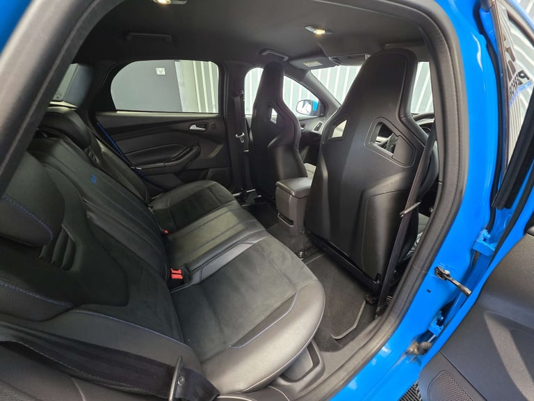 2017 Ford Focus 2.3T EcoBoost RS Hatchback 5dr Petrol Manual AWD Euro 6 (s/s) (350 ps) Hatchback ...
