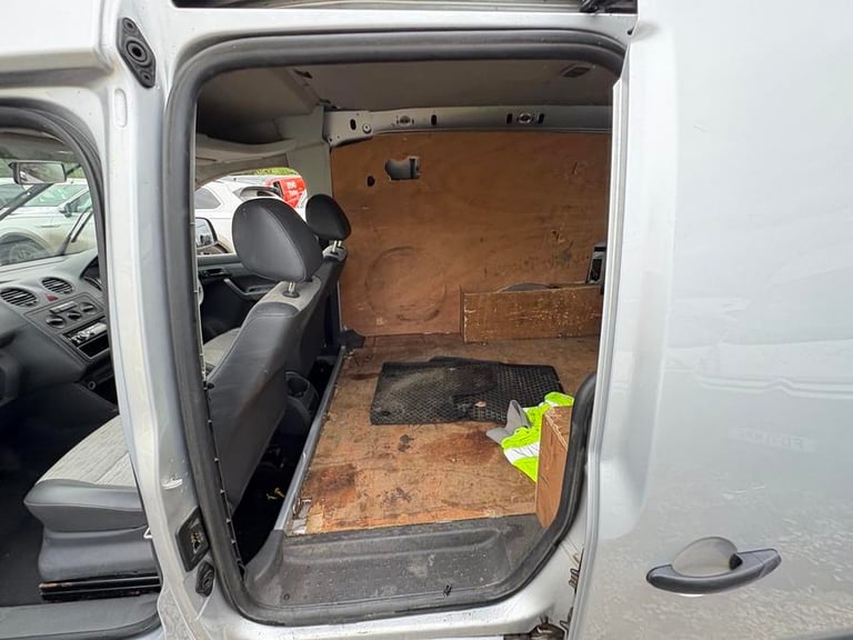 2012 Volkswagen Caddy Caddy C20 TDI 102 Panel Van DIESEL Manual