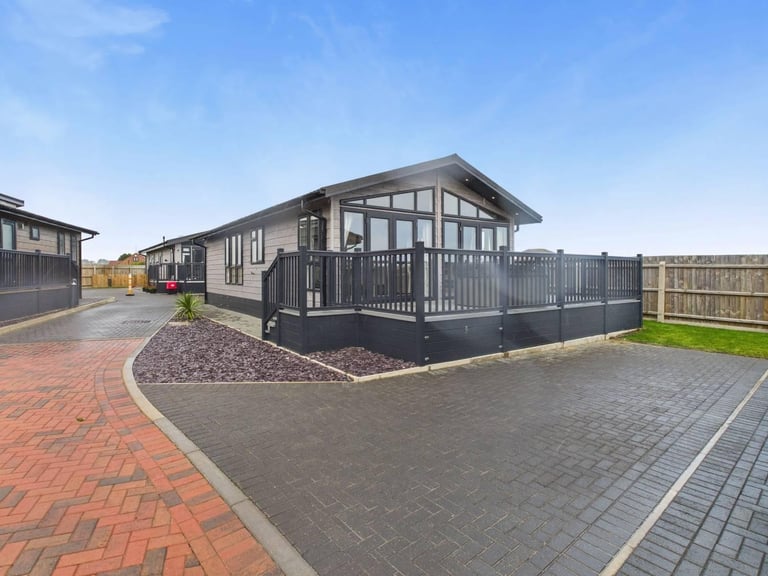 Omar Kingfisher in Norwich  - Lodge / Caravan 