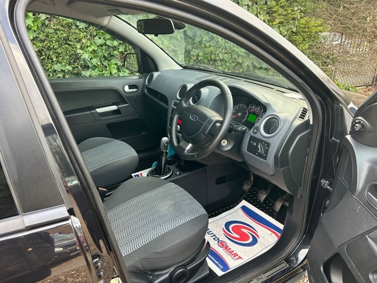 2011 Ford Fusion 1.6 Titanium Hatchback 5dr Petrol Manual (157 g/km, 99 bhp) Hatchback Petrol Manual