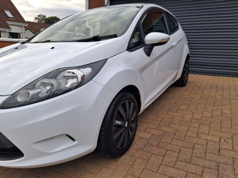 **FIRST CAR**FORD FIESTA 1.2 EDGE**3DR HATCH**LOW RUNNING COSTS**