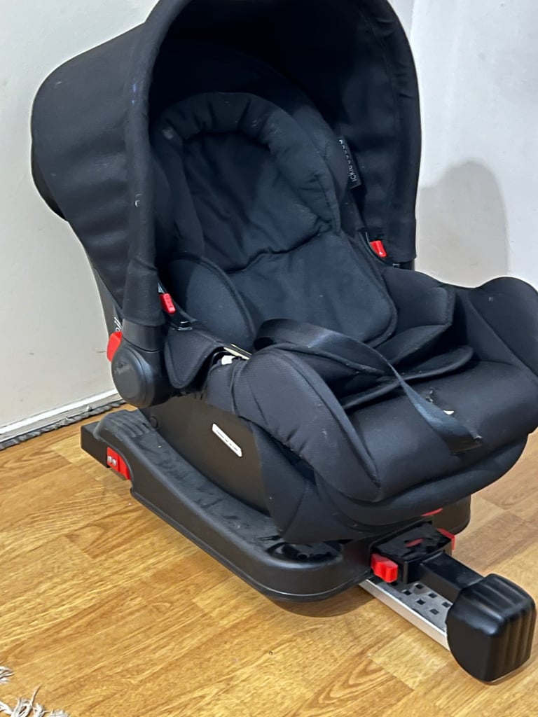 Car seat with isofix 