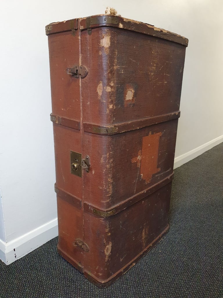 image for Vintage trunk