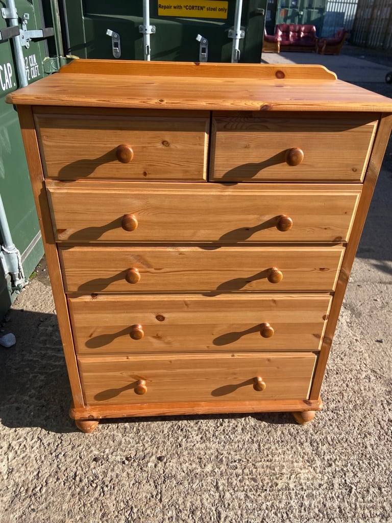 Pine chest of 4+2 drawer 