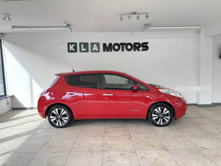 NISSAN LEAF 30kWh Tekna Red Auto Electric 2017