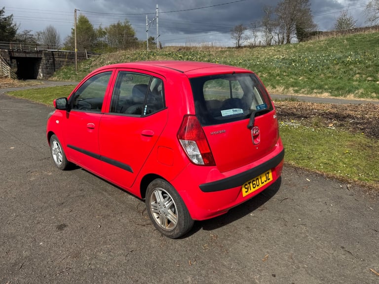 HYUNDAI I10 COMFORT 1.2L (2010) cheap £35 tax year mot family car.