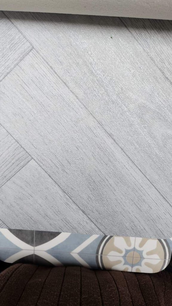 Wood Looks. Vinyl Tough.