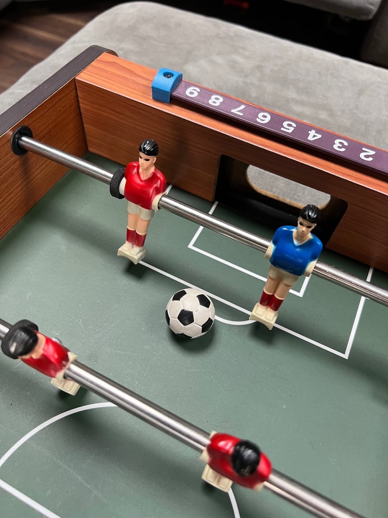 Wooden table football game, barely used, excellent condition 