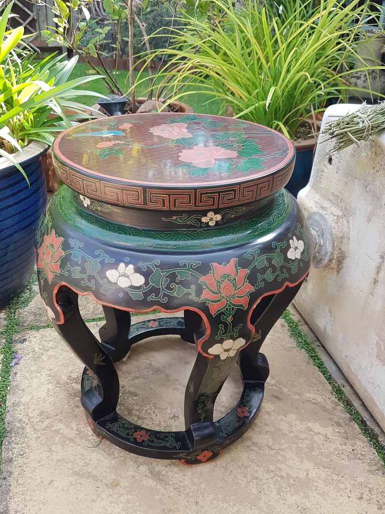 Antique cloisonne garden stall