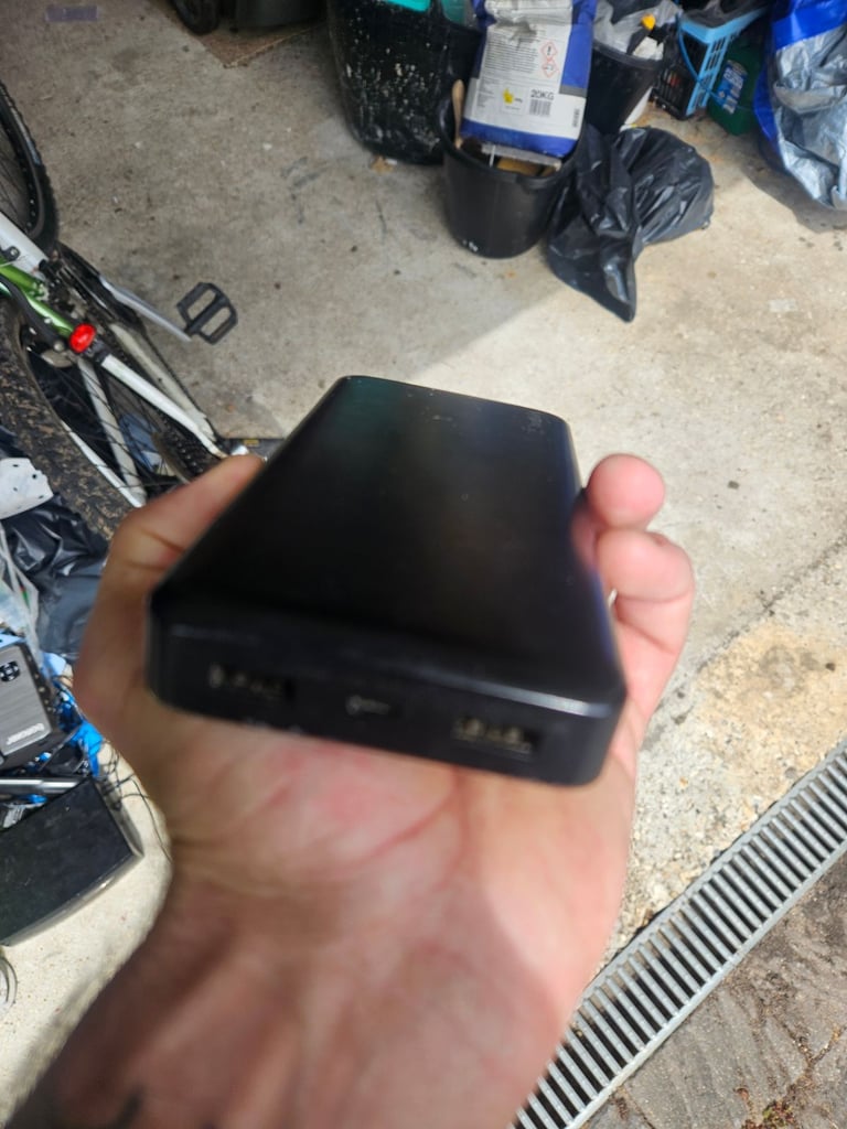 Mobile re chargable power pack