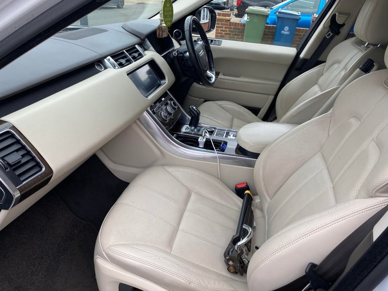 2017 RANGE ROVER SPORT Semi-Auto, 2993 (cc), 5 doors