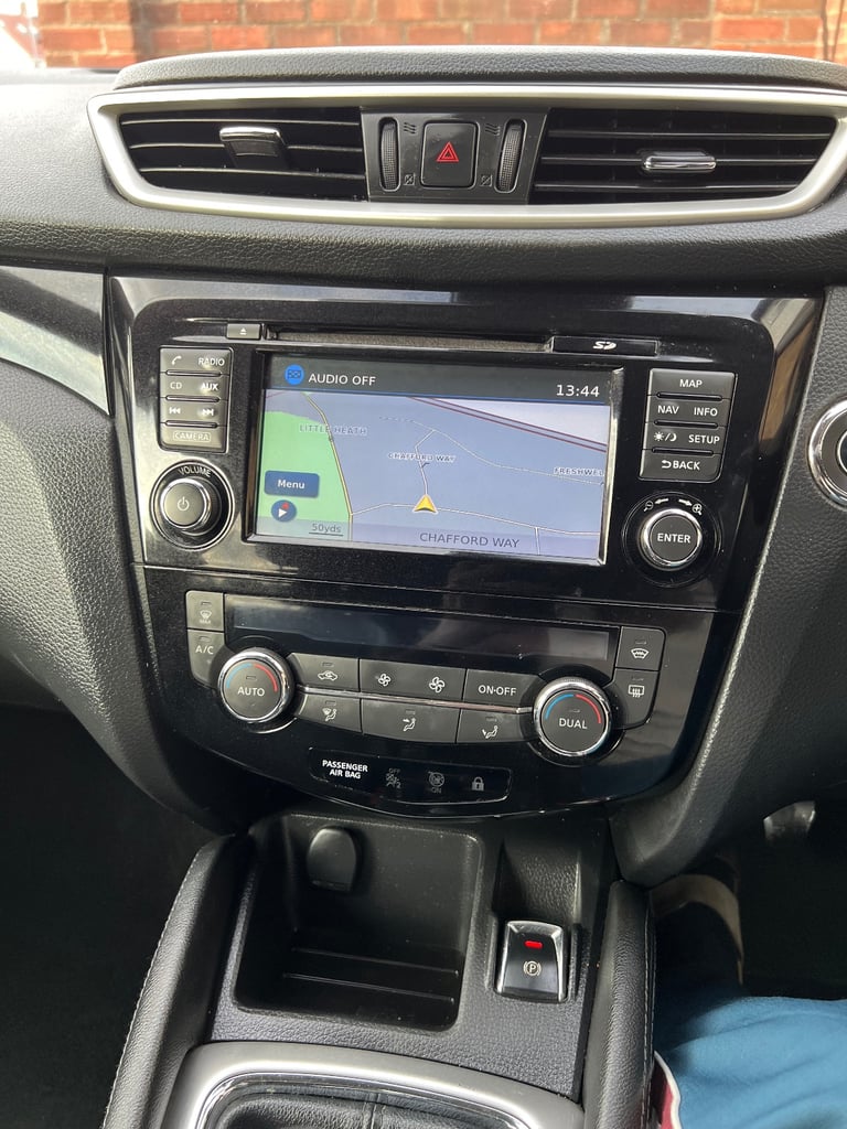 Nissan, QASHQAI, Hatchback, 2014, Manual, 1197 (cc), 5 doors