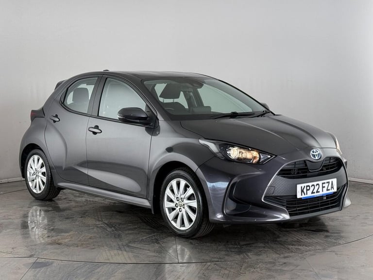 2022 Toyota Yaris 1.5 VVT-h Icon E-CVT Euro 6 (s/s) 5dr Hatchback PETROL/ELECTRIC Automatic
